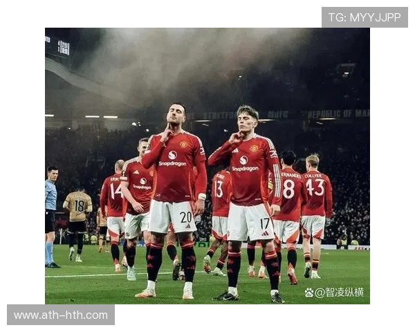 谢什科浪费绝佳机会，曼联球迷社交媒体表达失望